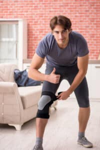stop knee sleeves from rolling down